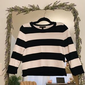 Banana Republic Black and White Sweater Size S